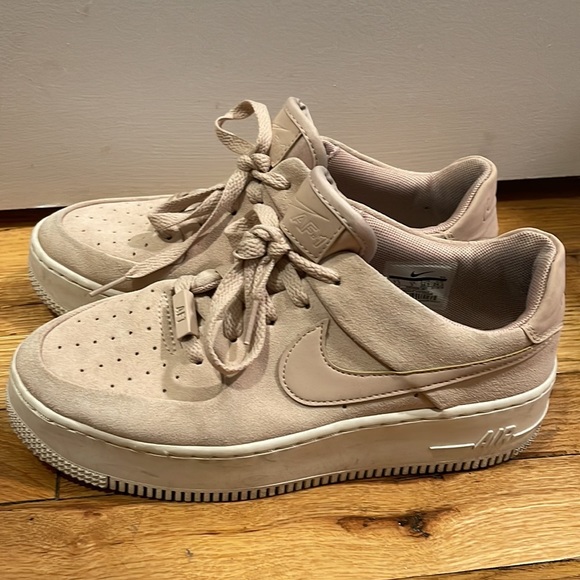 Nike Blush Air Force 1’s - Picture 3 of 6
